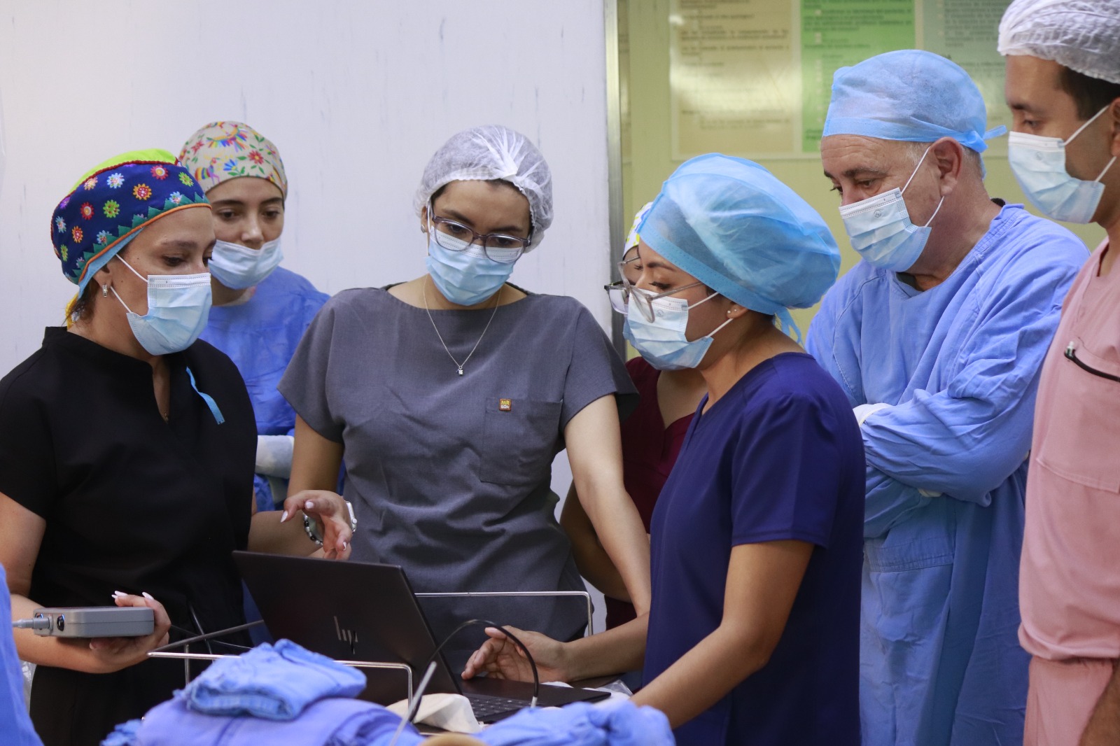 •	Suma 30 implantes cocleares realizados desde 2021